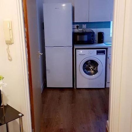 1 Bed Apartment, Peckham Rye ลอนดอน ภายนอก รูปภาพ